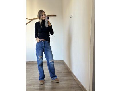 Dlouhé, tmavě modré džíny do zvonu s trháním